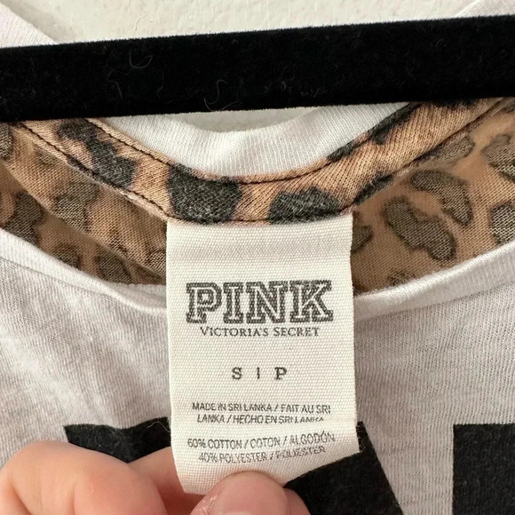 Victoria’s Secret Pocket Tank Top - Picture 3 of 3